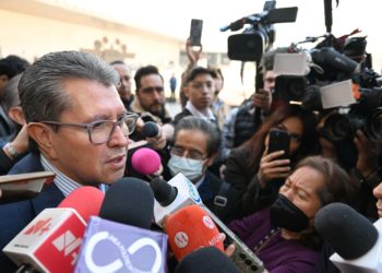 Sin PT y PVEM no hay posibilidad de reforma electoral: Monreal