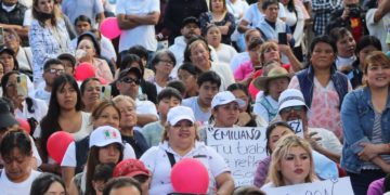 Los legisladores deben destinar recursos para ayudar a sus comunidades, aunque “muchos se lo quedan”, reprocha Emiliano Álvarez