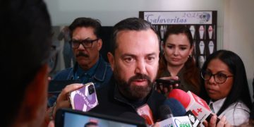 Rechaza Arturo Ávila gastar 300 mil pesos en la compra del libro de AMLO, le dieron un buen precio en la editorial