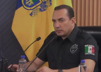 Los 23 reos fugados de penal de Puerto Vallarta trabajan para el CJNG, asegura secretario de Seguridad estatal