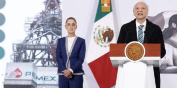Pemex reporta reducción histórica de deuda y máximo nivel de procesamiento de crudo en 2025