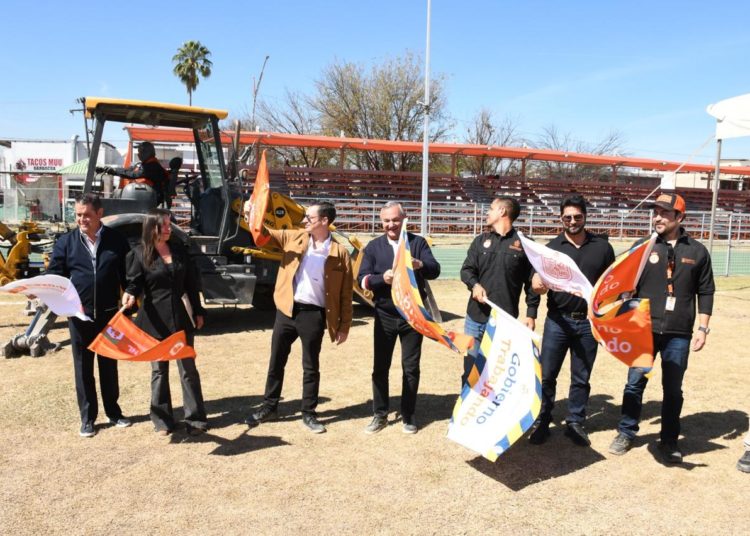 Inicia Fábrica de Escuelas construcción de cancha deportiva en Guadalupe
