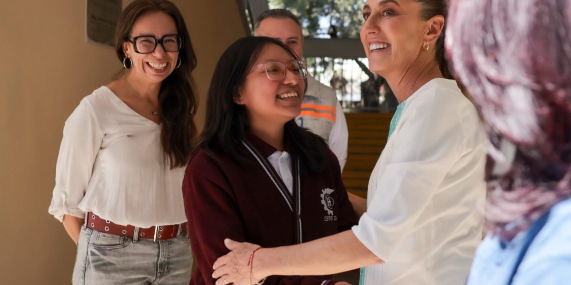 Tras salida de Marx Arriaga de la SEP, Sheinbaum dice que los libros de texto “no van a cambiar”