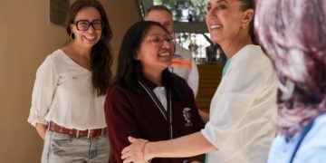 Tras salida de Marx Arriaga de la SEP, Sheinbaum dice que los libros de texto “no van a cambiar”