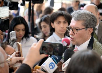 Tras polémica por licencia de Sergio Mayer, Morena debe revisar perfiles de sus candidatos a comicios del 2027, señala Monreal 