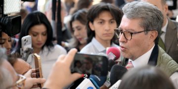 Tras polémica por licencia de Sergio Mayer, Morena debe revisar perfiles de sus candidatos a comicios del 2027, señala Monreal 