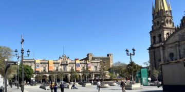 Reactiva Aeroméxico vuelos a Guadalajara y Puerto Vallarta, de manera paulatina