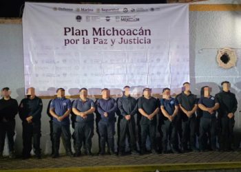 Detienen a director de la Policía Municipal de Ecuandureo, Michoacán y a 10 oficiales más