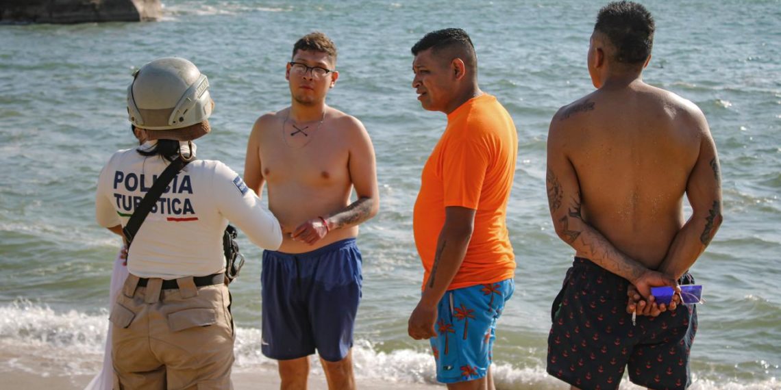 Refuerza Seguridad Pública de Acapulco vigilancia en playas por mar de fondo