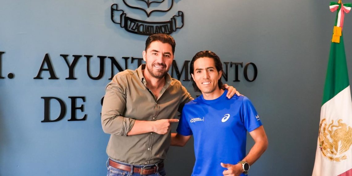 Apoyará alcalde Manuel Gálvez a deportista sahuayense en la justa internacional de triatlón