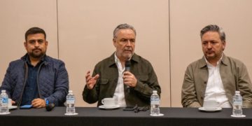 Alfonso Ramírez Cuéllar promueve inversiones en Nuevo León; destaca eficiencia del Plan B