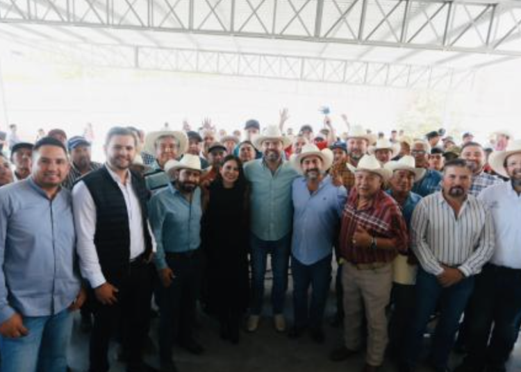 Tlajomulco cumple con apoyos económicos a productores del campo