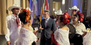 Asegura Sergio Mayer que en Morena hay casos más graves como nepotismo, agresiones sexuales y uso de recursos públicos