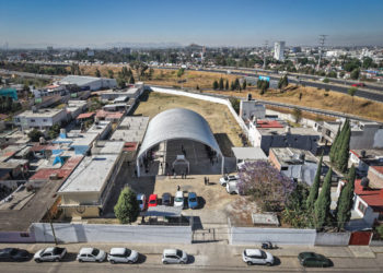 Inaugura municipio de Cuautlancingo barda perimetral del Bachillerato Forjadores de Puebla,