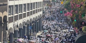 Marchan y vandalizan Palacio de Gobierno de Morelos en demanda de justicia para Kimberly