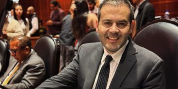 Morena respalda reforma electoral de Sheinbaum por convicción, afirma Ulises Mejía