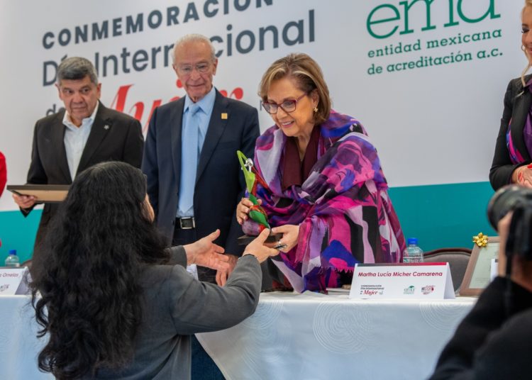 Presentan para la Infraestructura de la Calidad antología de MUSICA que impulsa participación femenina