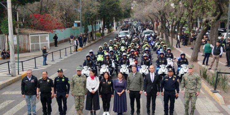 Llama Brugada a una manifestación pacífica por el 8M
