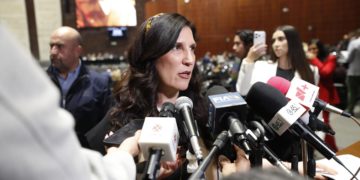 Pide Kenia López se aclare si Plan B contempla que titular del Ejecutivo pueda promover el voto a su favor en revocación de mandato