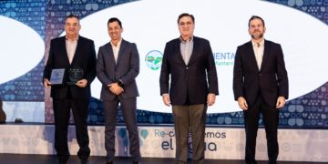 Arca Continental impulsa programa en Monterrey para recuperar agua perdida en fugas