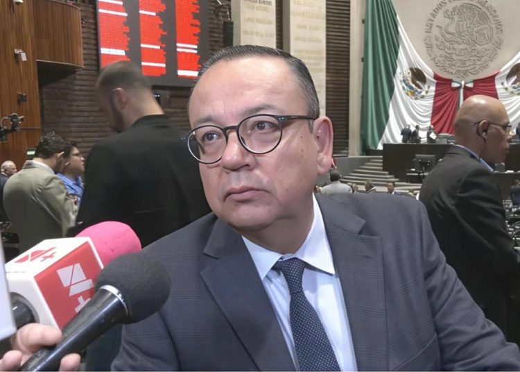 Pide Germán Martínez retirar “pensión dorada” a exministro Zaldívar