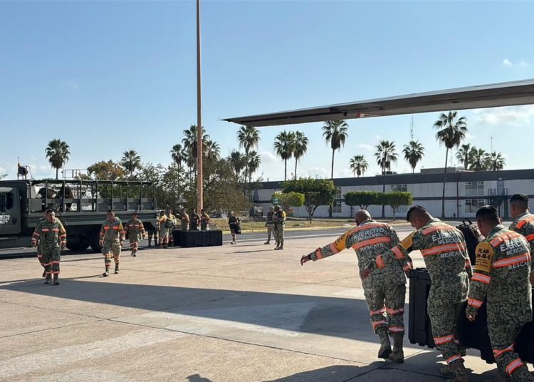 Defensa despliega especialistas en búsqueda y rescate en mina del municipio de El Rosario, Sinaloa