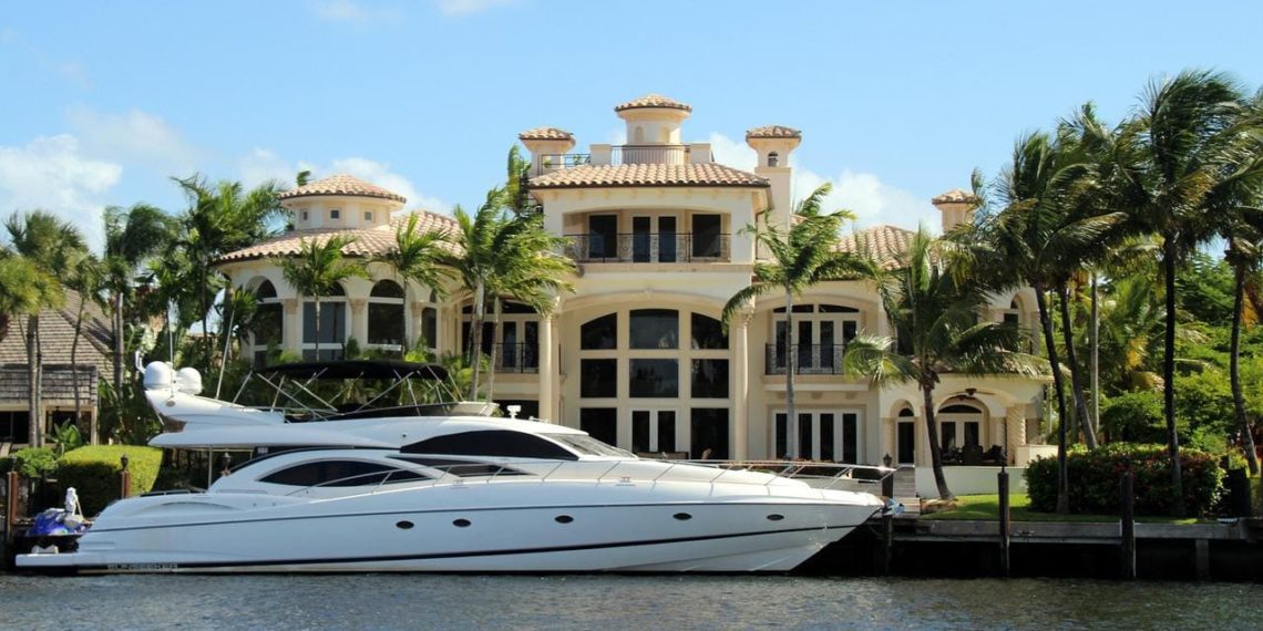 Los millonarios se han vuelto un blanco para los ciberdelincuentes