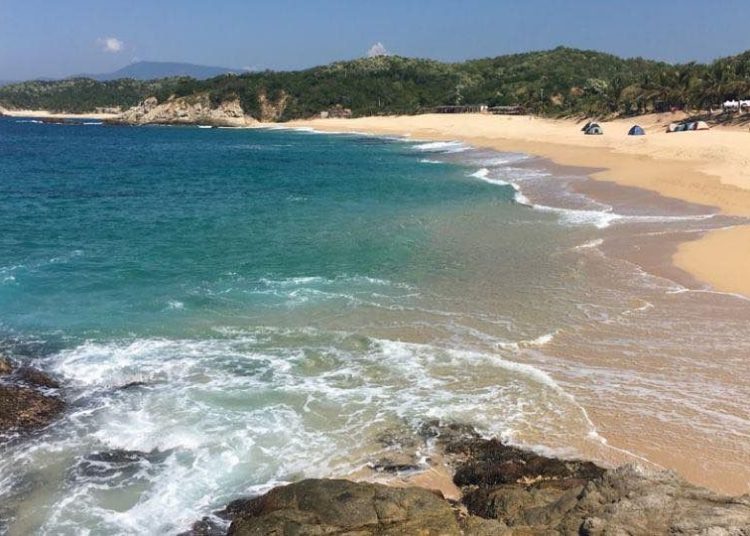 Playas de Michoacán, listas para Semana Santa