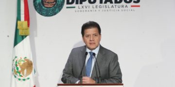 No habrá cambios en el título del Plan B, pese a controversias: Lobo Román