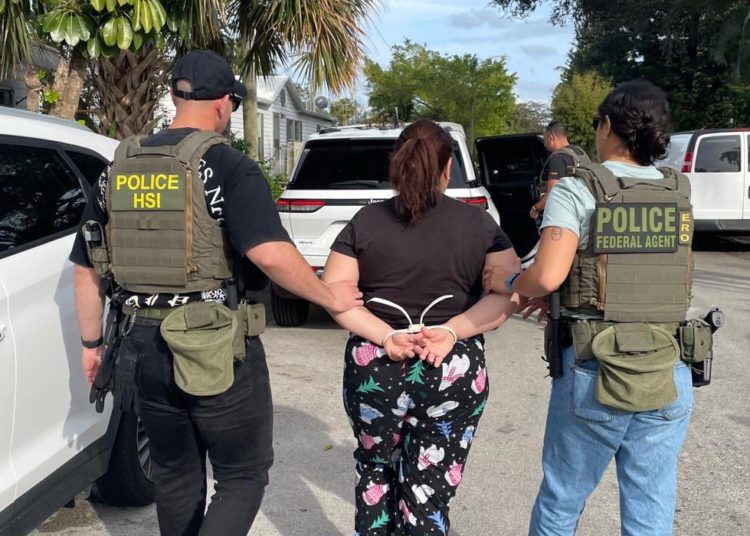 Cae Rosa María Rubio Zepeda por crimen contra empresario de Grupo Radio Centro, Carlos Aguirre Gómez