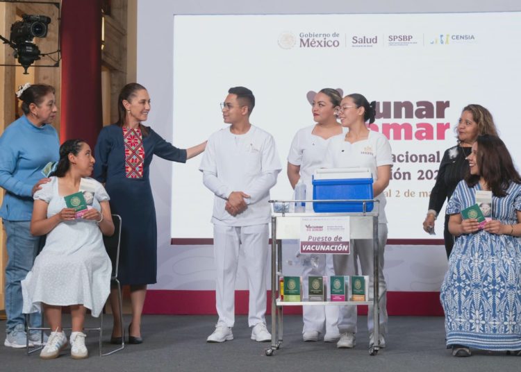 Gobierno federal amplía campaña de vacunación durante todo mayo