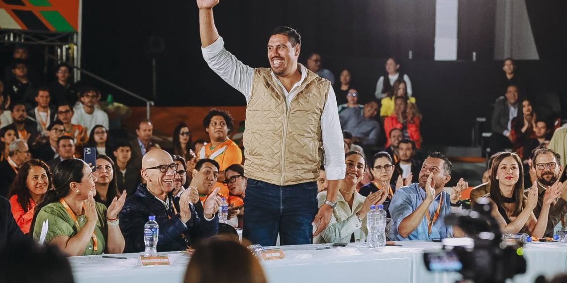 Alcalde de Compostela, Gustavo Ayón, deja Morena y se une a MC; Máynez lo destapa para la gubernatura de Nayarit