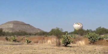 Y ahora, aterriza de emergencia globo aerostático cerca de pirámides de Teotihuacán