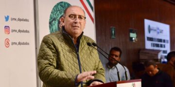 Moreira impulsa iniciativa para echar para atrás decisión de la SCJN de congelar cuentas bancarias