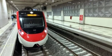 Gobierno de México compra el Tren Suburbano, ahora se llamará Felipe Ángeles: Sheinbaum