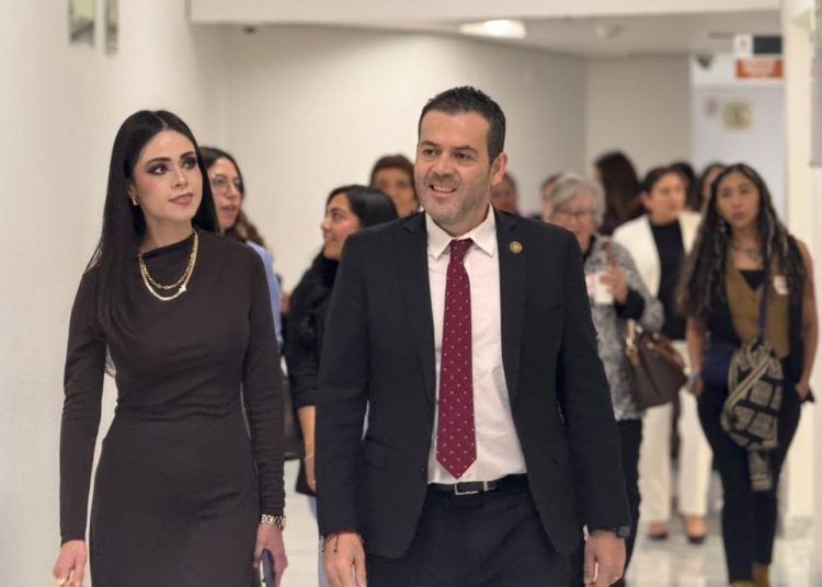 Ulises Mejía Haro se posiciona como el perfil mejor evaluado en Zacatecas