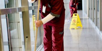 Inicia operación cooperativa de limpieza, como proveedora del Gobierno, anuncia Secretaría Anticorrupción