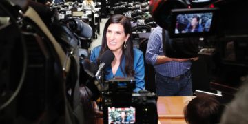 Se requiere consejeros electorales con perfiles que sepan decir no al poder: Kenia López