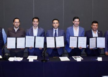 Chepe Guerrero firma convenio metropolitano para regular la venta de bebidas alcohólicas