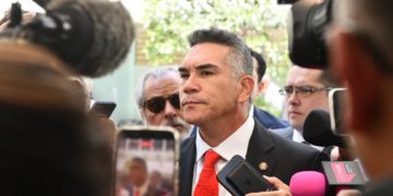 Oposición en Senado pide a Sheinbaum no asistir a cubre en Barcelona y cuidar relación con EU