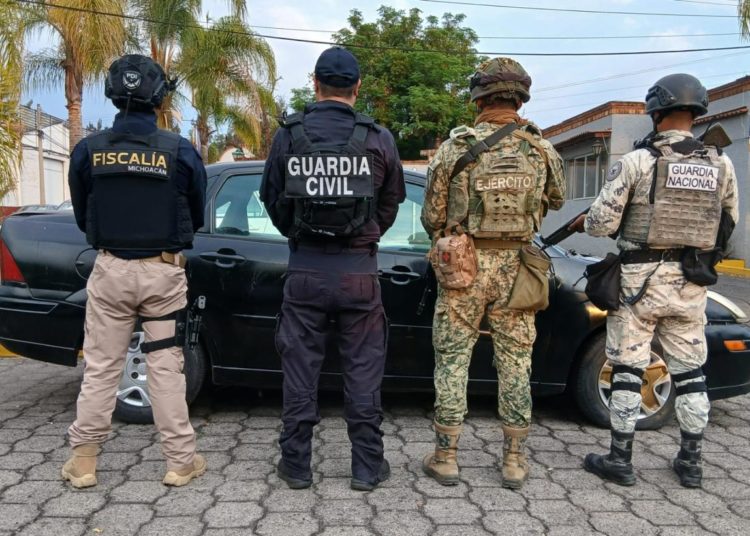 Golpe al narcotráfico: asegura FGE medio mdp en droga en Morelia