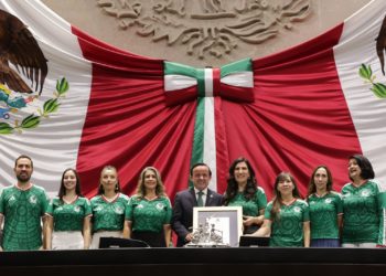 Reconocen diputados al presidente de la FMX por organización del Mundial de Fútbol