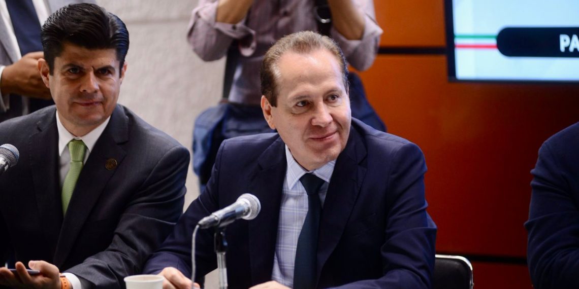 Eruviel Ávila respalda reforma para que universidades conserven recursos propios