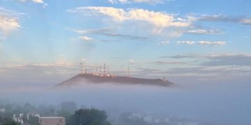 Mar de niebla borra la ciudad de Los Mochis