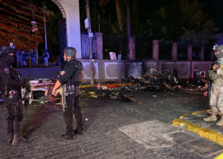 Explota tanque de gas durante festejos con pirotecnia en Amatitán, Jalisco, hay más de 20 heridos