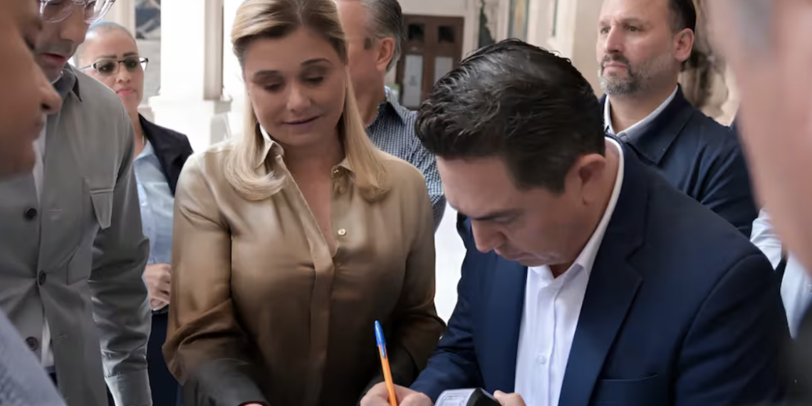 FGR cita a Maru Campos a declarar el próximo 27 de mayo por caso de agentes de la CIA