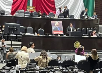 Aprueban diputados en lo general y particular reforma para aplazar elección de jueces y magistrados .