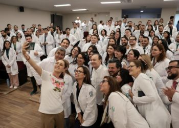 Sheinbaum inaugura hospital del IMSS con 28 especialidades en Hermosillo