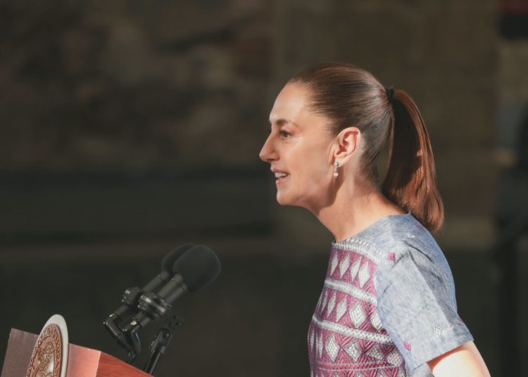 Estoy tranquila, falso que esté entre la espada y la pared, afirma Sheinbaum ante acusaciones de EU