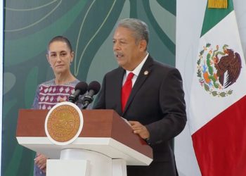 Claudia Sheinbaum y Tereso Medina, líder de la CTM, garantizan mejores derechos laborales para los trabajadores